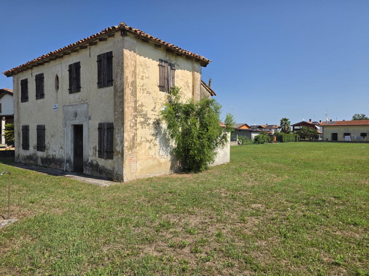 V0560 - Terreno edificabile in vendita a La Salute di Livenza - Immagine# 8