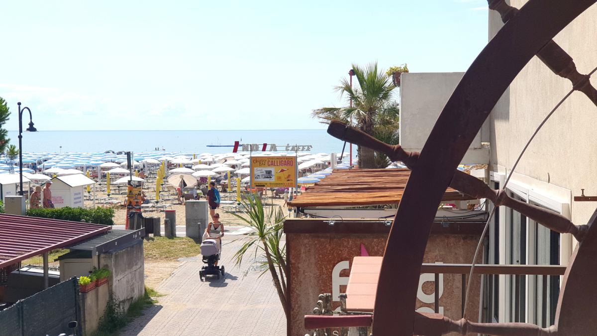 V0531 - Appartamento trilocale fronte mare in vendita a Caorle - Immagine# 6